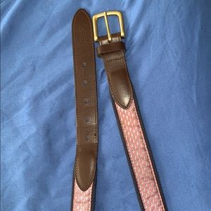 Men’s Vineyard Vine belt. Size 36.